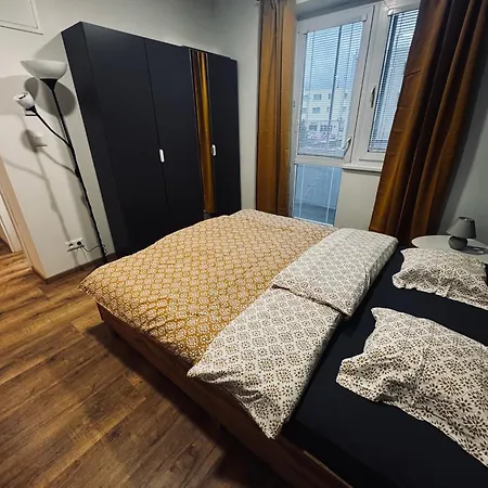 Sihot - Parkovanie A Nabijanie Ev Apartment *